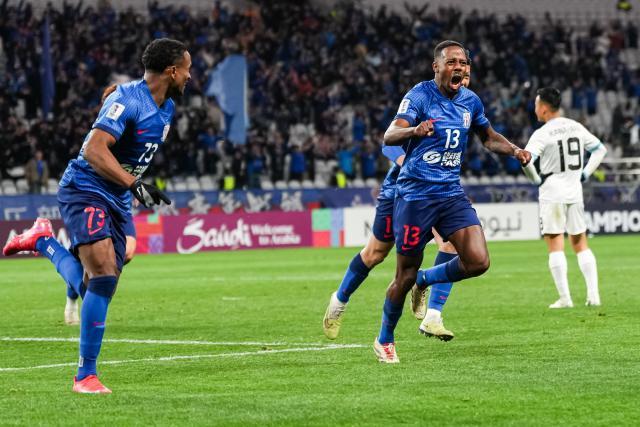 足球比分-【亚冠精英赛】高井幸大解围乌龙 申花1比0战胜川崎