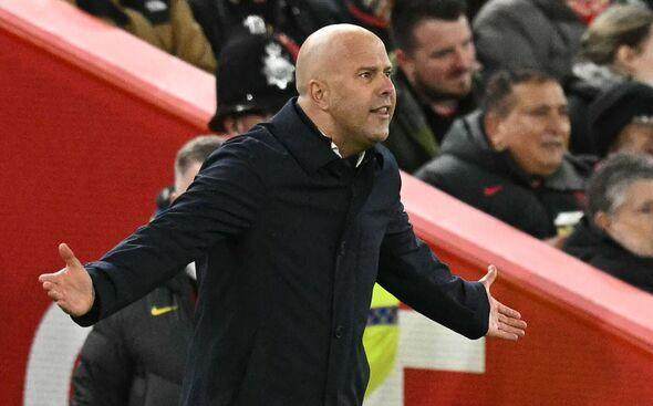 竞彩足球推荐-斯洛特：我们10人作战 球员们已经表现得很好了