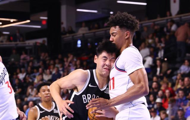 竞彩足球推荐-防守积极性拉满！崔永熙篮网首秀8分钟获1分2板